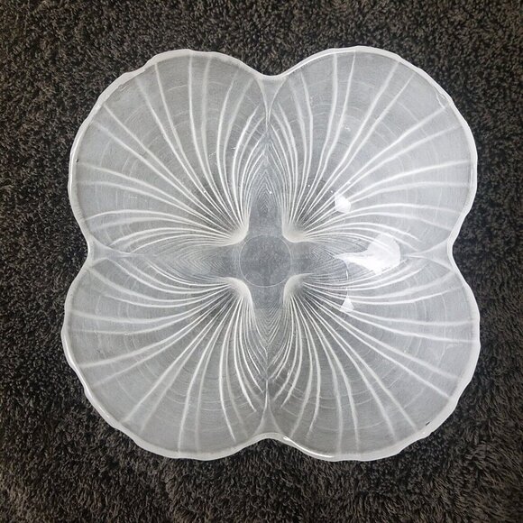 Frosted Glass Shell Bowl Set of 2 vintage Mikasa Salad or Seafood Serving Dishes - Picture 1 of 7